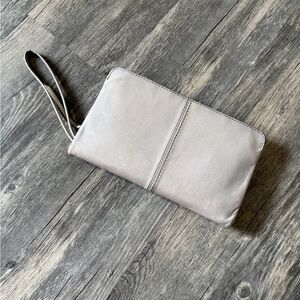 Hobo Wrislet Clutch - Evolve